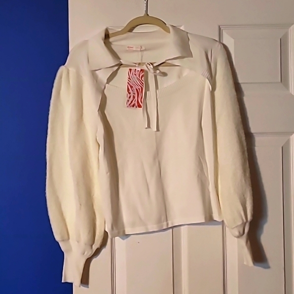 Cute sweater 😍 - Picture 1 of 3